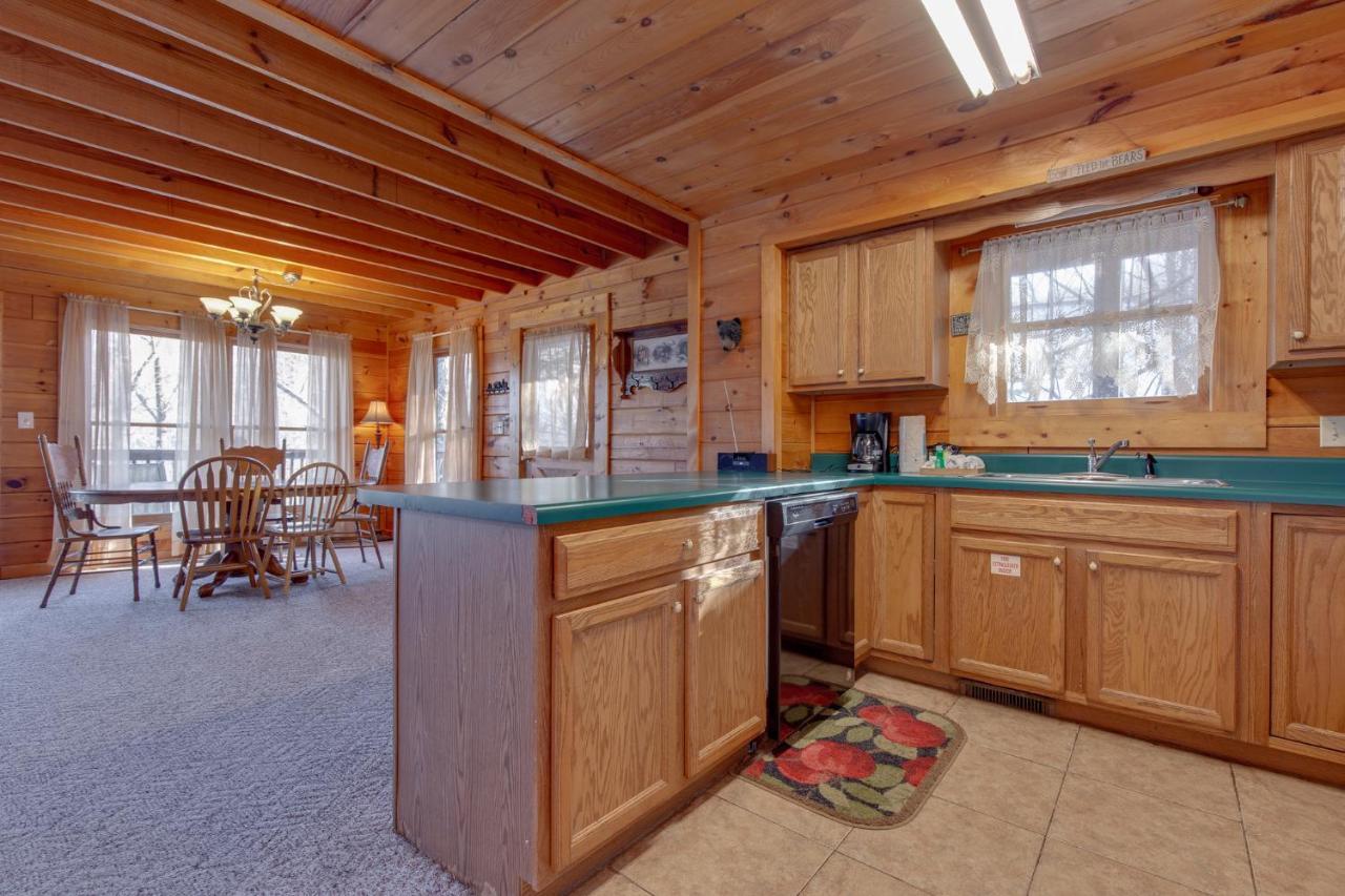 Wildwood Cove, 2 Bedrooms, Fireplace, Wifi, Jetted Tub, Hot Tub, Sleeps 6 Сивиървил Екстериор снимка