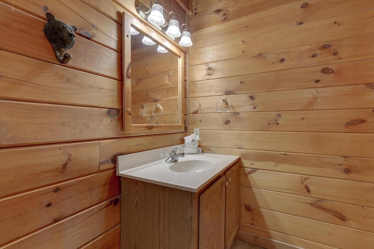 Wildwood Cove, 2 Bedrooms, Fireplace, Wifi, Jetted Tub, Hot Tub, Sleeps 6 Сивиървил Екстериор снимка